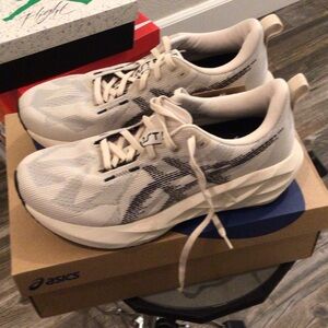 Asics White and Black Mesh Running Sneakers
